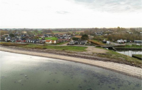 Cozy Home In Brenderup Fyn With Kitchen in Asperup